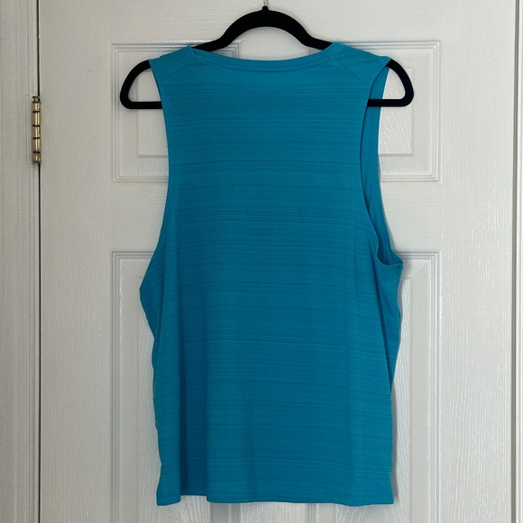 Nike Blue Dri-Fit Tank Size Large Runner Athletic Sports Workout - Picture 2 of 3